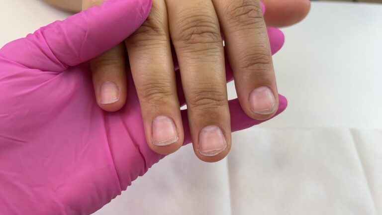 Segredos para Unhas Curtas Perfeitamente Bonitas: Dicas Infal&iacute;veis!